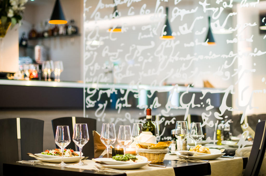 Hotel Aqua Târgu Jiu 외부 사진