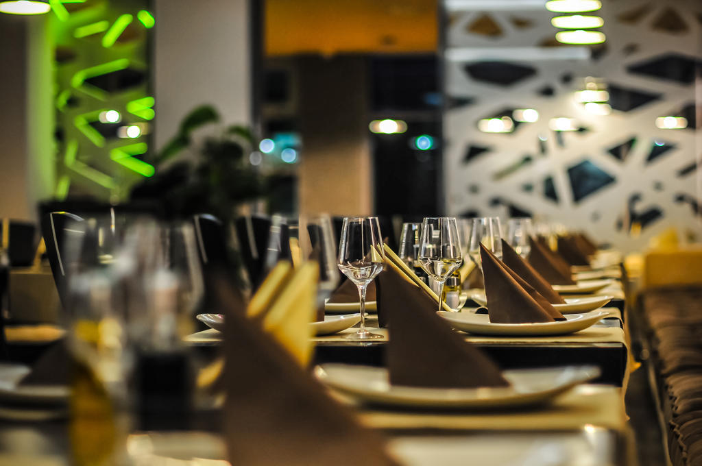 Hotel Aqua Târgu Jiu 외부 사진